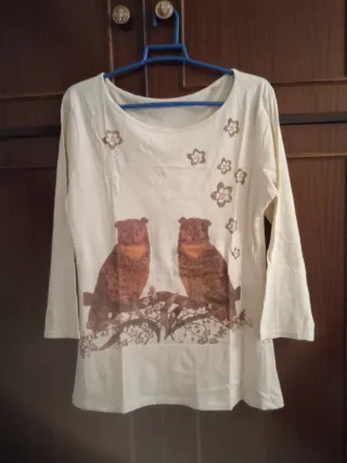Camiseta manga larga con búhos
