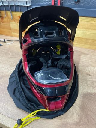 Casco MET Parachute MCR MIPS Talla S