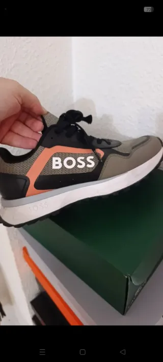Varias zapatillas nuevas