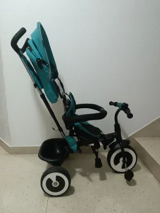 Triciclo infantil color turquesa