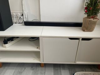 Mueble TV blanco y negro