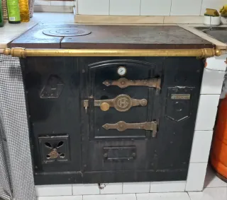 Cocina de carbón Hergom N°7 (Horno a reparar)