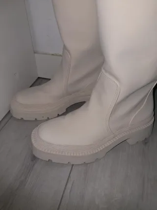 Botas altas Zara beige