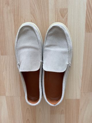 Mocasines Mango de ante beige. Talla 43.