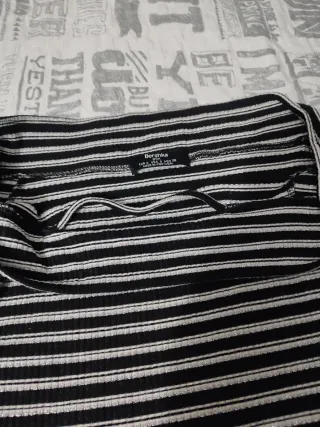 Camiseta Bershka rayas manga larga