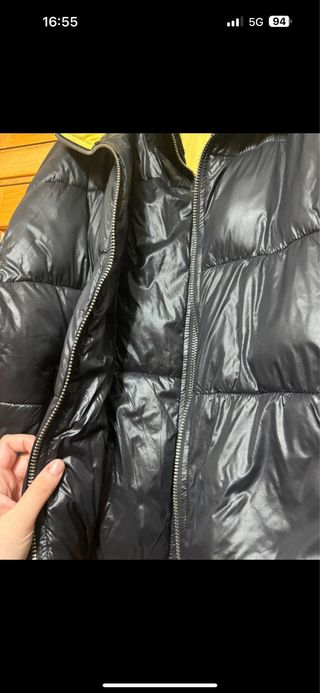 Abrigo acolchado Zara negro y amarillo