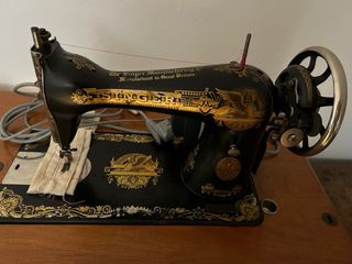 Máquina de coser Singer motorizada