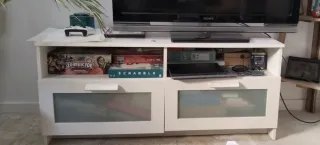 Mueble TV blanco con 2 cajones