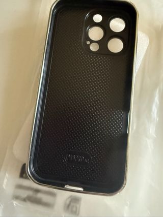 Funda iPhone 16 Pro Diseño Manzana Cromada