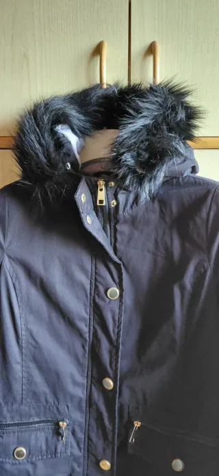 Giubbotto nero inverno donna con cappuccio