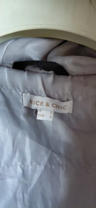 Giubbotto nero inverno donna con cappuccio