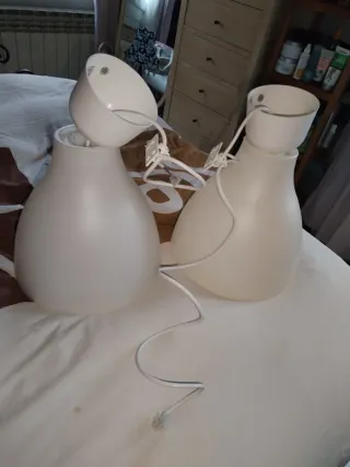 Lámparas colgantes IKEA blancas (2 unidades)