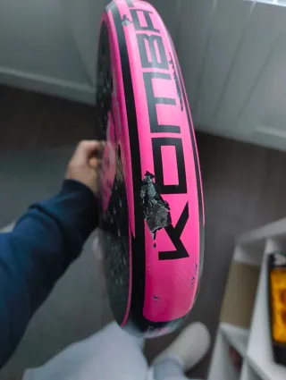 Pala de pádel Kombat Arenal Manu Martin