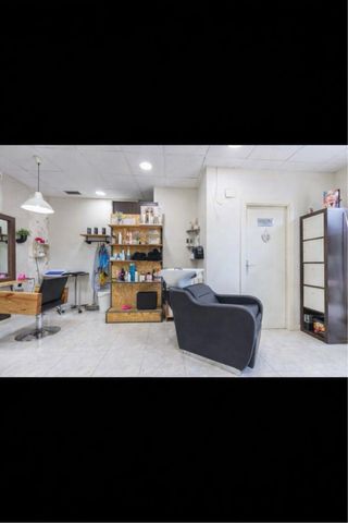 Peluquería unisex en Traspaso o Venta!