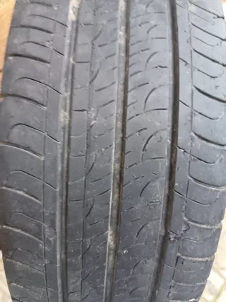 Neumáticos Goodyear 215/65R16C 106/104
