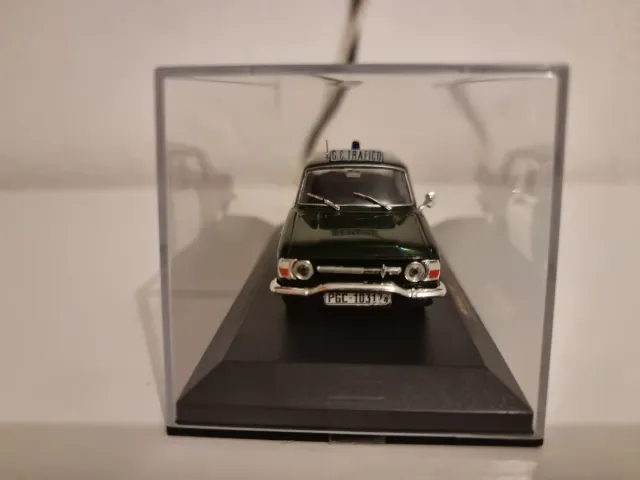 Renault 10 Guardia Civil Tráfico 1967 escala 1:43