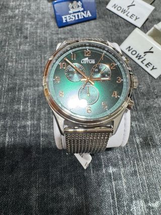 Reloj Lotus Plateado y Verde Cronógrafo