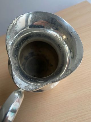 Jarra y bandeja decorativa metal plateado