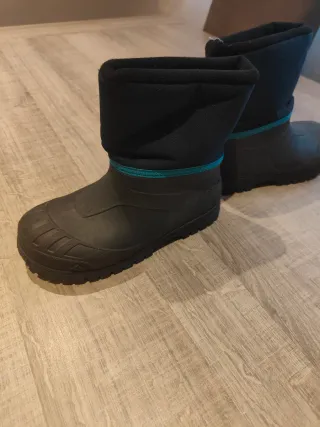 Botas de nieve para niño  Talla 30-31.