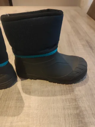 Botas de nieve para niño  Talla 30-31.