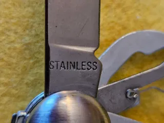 Coltellino multiuso in acciaio