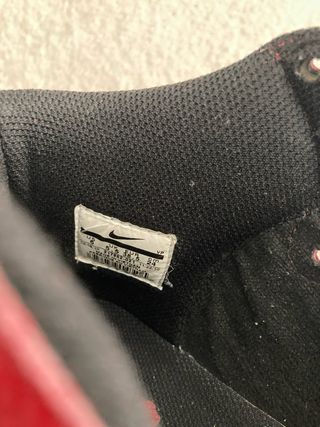 Zapatillas Nike Dunk High Negro y Rojo 38.5