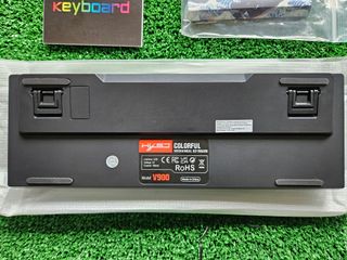 Teclado Mecánico Negro y Blanco