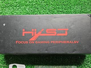 Teclado Mecánico Negro y Blanco