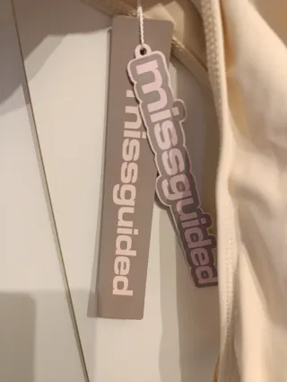 Body drapeado asimétrico beige