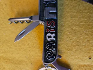 Coltellino multiuso souvenir Parigi