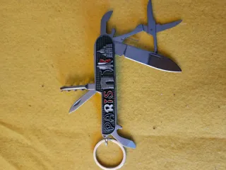 Coltellino multiuso souvenir Parigi