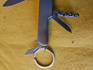 Coltellino multiuso souvenir Parigi