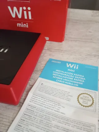 Nintendo Wii Mini Negra y Roja