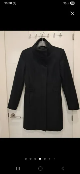 Abrigo de paño negro