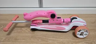 Patinete infantil con asiento