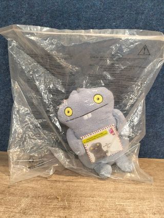 Hasbro UglyDolls Muñeco de Peluche Babo, 22 cm