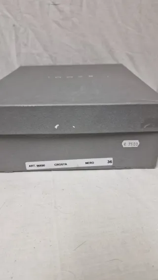 Stivali Kammi neri in camoscio