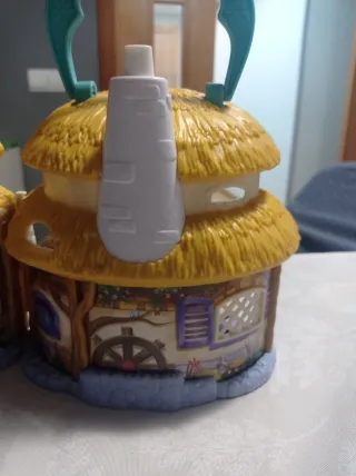 Mini casa de muñecas con accesorios