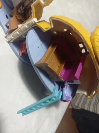 Mini casa de muñecas con accesorios