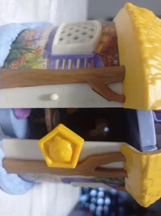 Mini casa de muñecas con accesorios