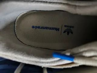 Adidas human race Talla 44