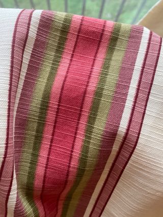 Cortina de tela con rayas de muy buena calidad