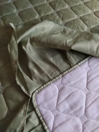 Colcha bouti verde con volantes