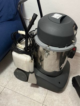 Aspiradora Lavor Profesional