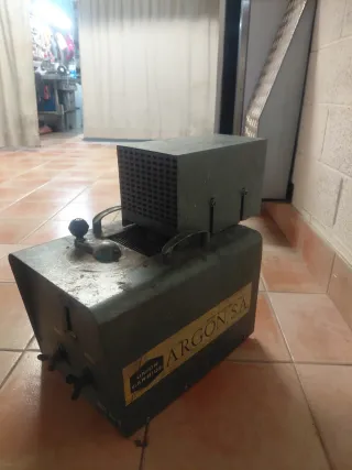 Máquina de soldar ARGON S.A.