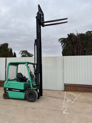 Carretilla elevadora MITSUBISHI FB30