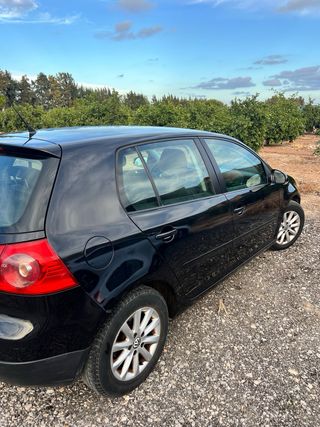 Golf V 1.9 TDI con 1 fallo, no disponible en enero