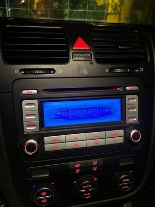 Golf V 1.9 TDI con 1 fallo, no disponible en enero