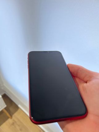 iPhone 11 64GB Rojo