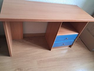 Mesa de escritorio madera aglomerado con cajones